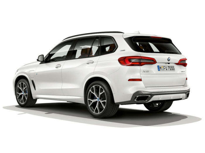 Bmw X5 Xdrive45e Iperformance 3 700x525