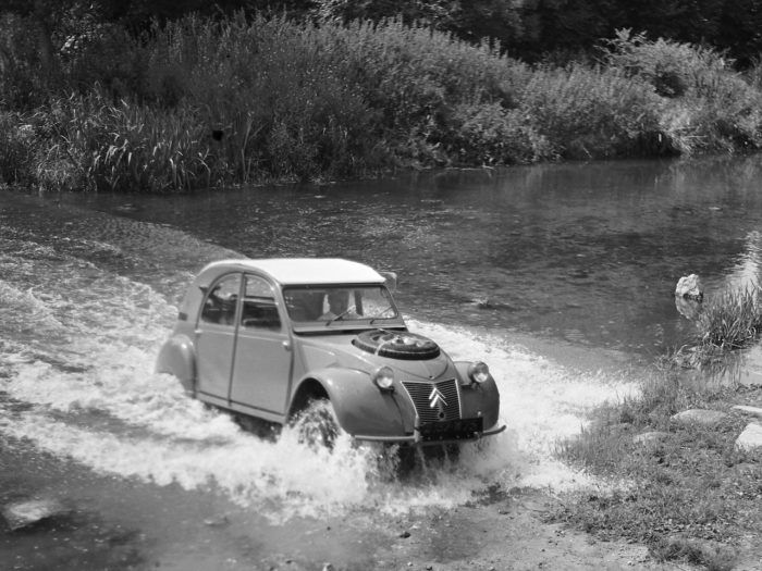Citroen 2cv 4x4 Sahara 8 700x525