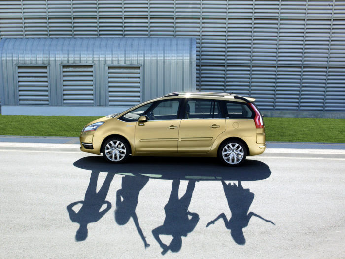 Citroen C4 Grand Picasso 25 700x525