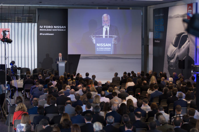 426236565 IV Foro Nissan 700x466