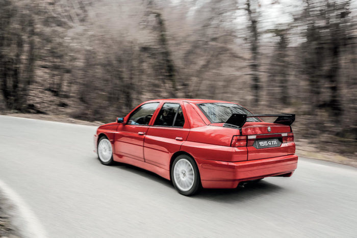 Alfa Romeo 155 Gta Stradale 8 700x467