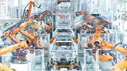 Se vendieron menos coches en 2022, pero en España producimos más