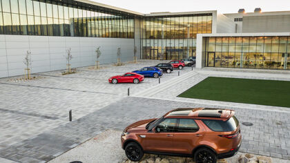 Jaguar Land Rover inaugura su fábrica de Nitra (Eslovaquia)