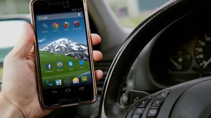 Movil Coche Conducir 2 700x394