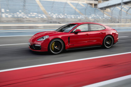 Porsche Panamera GTS 2019, deportividad con motor V8 y 460 CV de potencia
