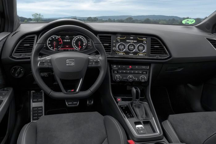 Seat Leon St Cupra Black Carbon 6 700x466