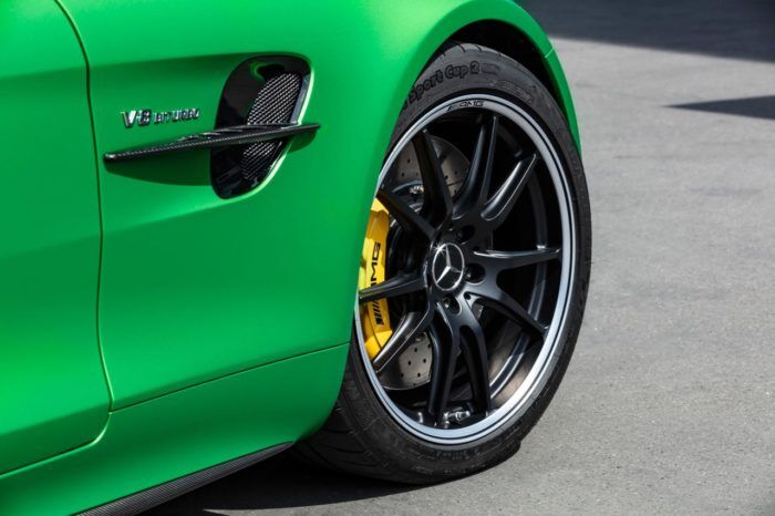 Mercedes AMG GT R 2019 9 700x466
