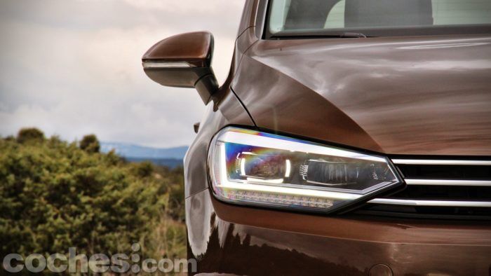 Volkswagen Touran 048 700x394