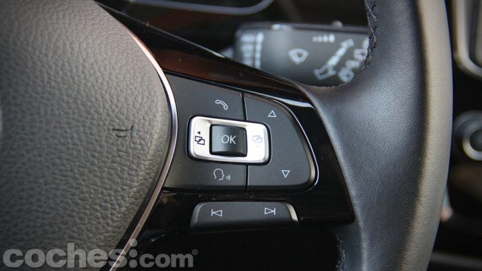 Volkswagen Touran 060 700x394