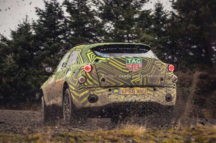 Aston Martin Dbx Prototype 5 700x466