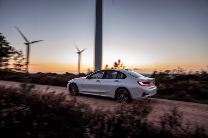 Bmw 330e Berlina 11 700x466