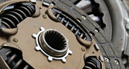 ¿Embrague gastado? Cómo detectarlo y claves para cambiarlo