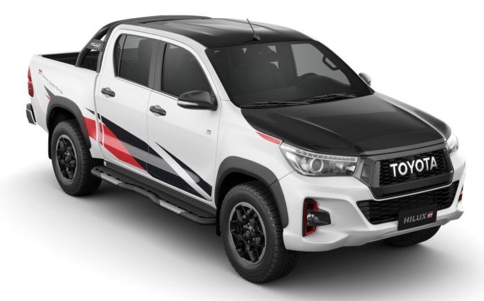 Toyota Hilux Gr Sport 9 700x436
