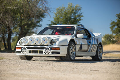 Oda al Grupo B, se vende este espectacular Ford RS200 Evolution