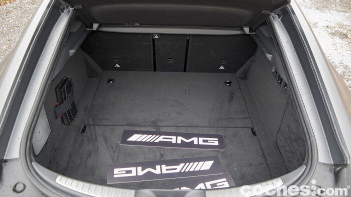 Mercedes Amg Gt 4 Puertas Coupe Prueba 8 700x394