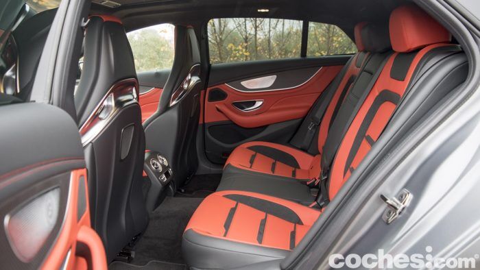 Mercedes Amg Gt 4 Puertas Coupe Prueba 9 700x394