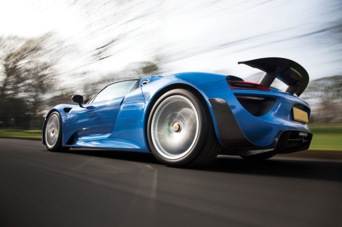 Porsche 918 Spyder Weissach Package 50 700x466