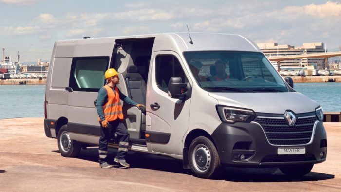 Renault Master L3h2 Crew Van 700x394