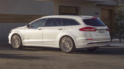 El Ford que sucederá al Mondeo y a la oferta monovolumen debutará en 2021