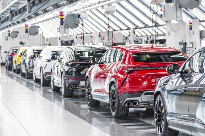 Lamborghini Urus Produccion 700x466