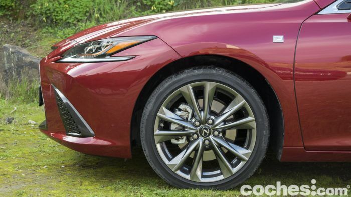 Lexus Es 300h Prueba 49 700x394