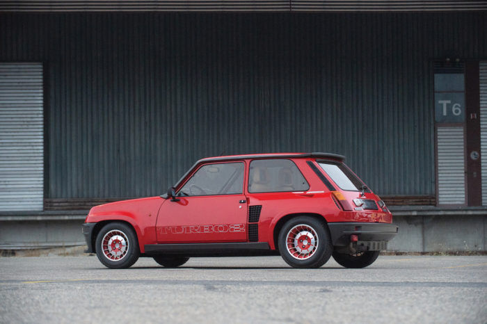 Renault 5 Turbo 2 70 700x466