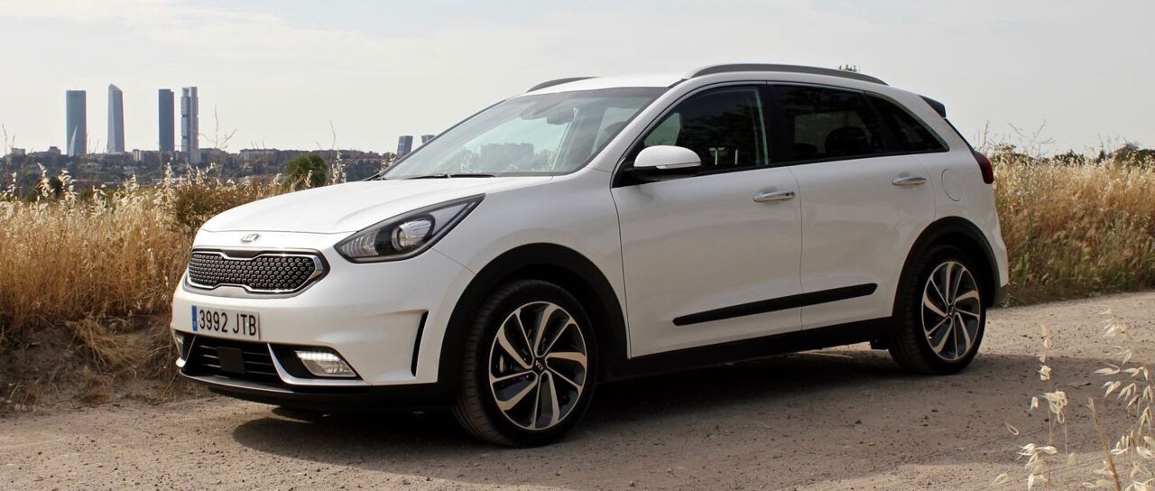Todas las noticias de coches en un solo portal: Pruebas, fotos, vídeos, informes...