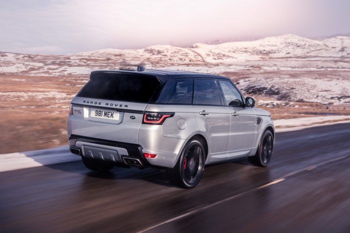 Range Rover Sport HST 15 700x466