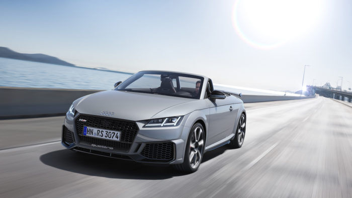 Audi Tt Rs Roadster 2019 2 700x394