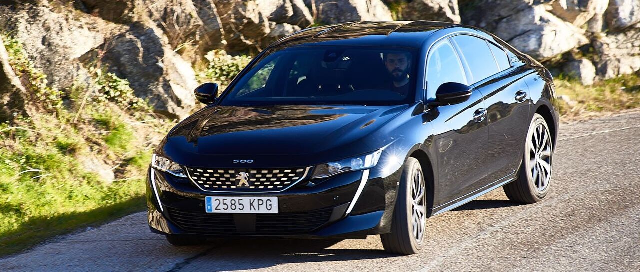 Todas las noticias de coches en un solo portal: Pruebas, fotos, vídeos, informes...