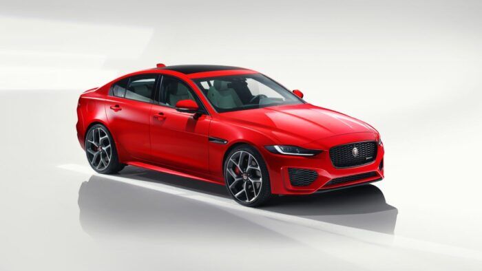 Jaguar XE 2019 21 E1767789692462 700x394