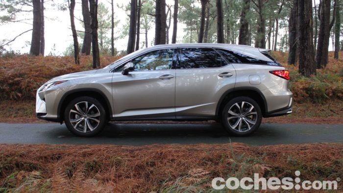 Lexus RX L Prueba 6 700x394