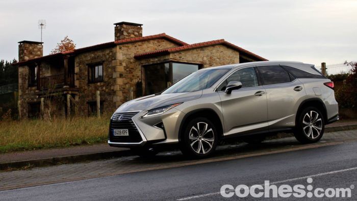 Lexus RX L Prueba 8 700x394