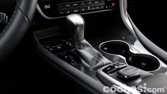 Lexus RX L Prueba Interior 15 700x394