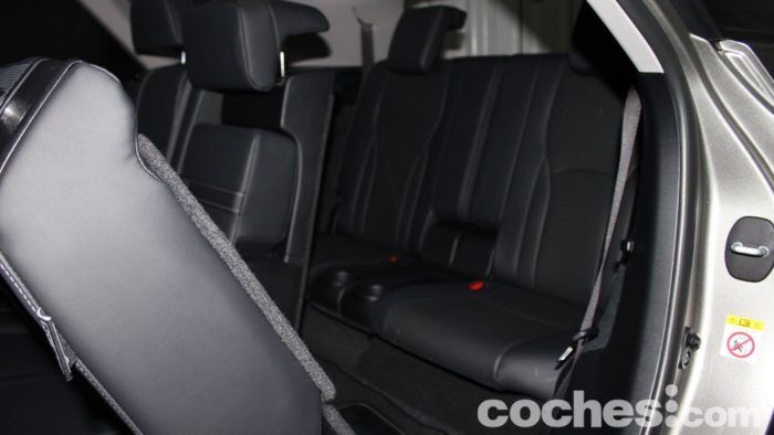 Lexus RX L Prueba Interior 31 700x394