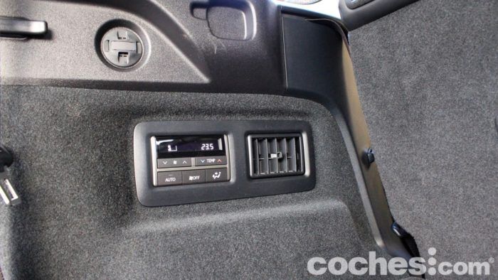 Lexus RX L Prueba Maletero 5 700x394