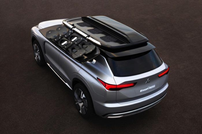 Mitsubishi Engelberg Tourer 13 700x466