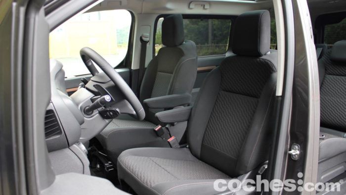 Toyota Proace Verso Family Prueba Interior 1 1 700x394