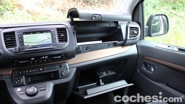 Toyota Proace Verso Family Prueba Interior 7 700x394