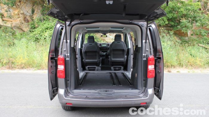 Toyota Proace Verso Family Prueba Maletero 10 700x394
