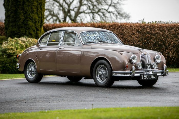 1962 Jaguar Mk2 3