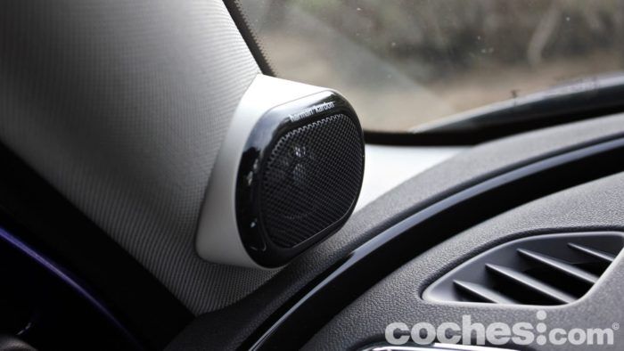 MINI Clubman Cooper D Prueba Interior 31 700x394