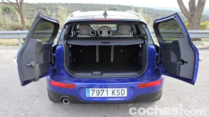 MINI Clubman Cooper D Prueba Maletero 12 700x394