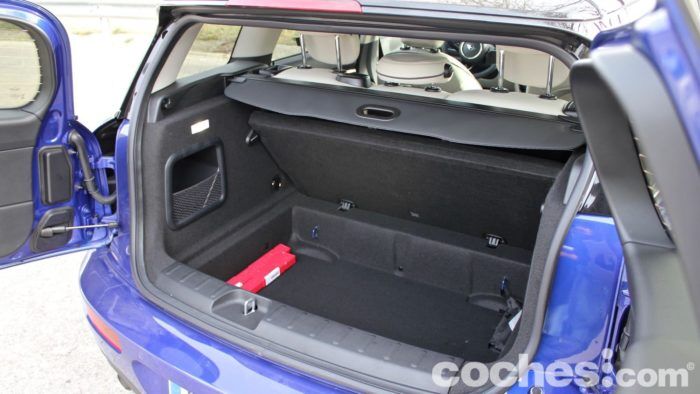 MINI Clubman Cooper D Prueba Maletero 7 700x394