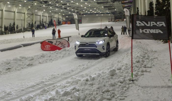 RAV4 Hybrid AWD I PresentacióN 13 700x412