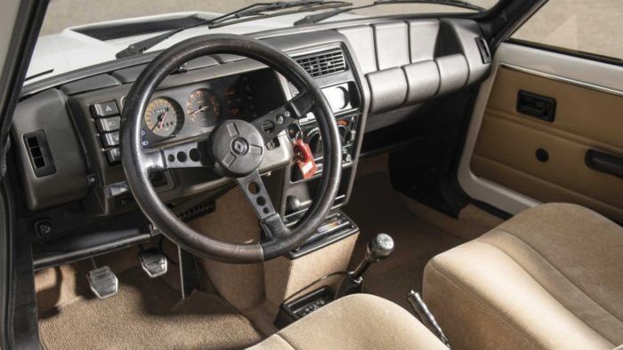 Renault 5 Turbo 2 17 700x394