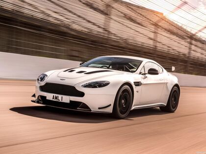 Aston Martin V12 Vantage AMR Accesories UK 2017