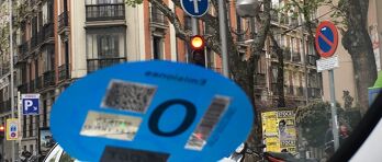 Madrid seguirá adelante y condenará a 1,2 millones de coches sin etiqueta en 2025