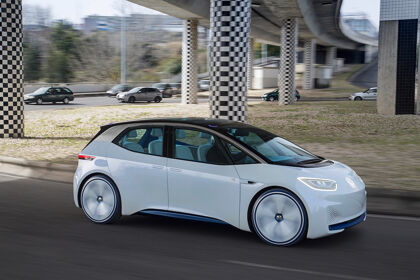 Volkswagen asegura que perderá dinero con su compacto eléctrico, ¿tiene sentido?