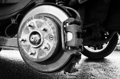 ¿Cuándo deberías cambiar los discos y pastillas de freno?